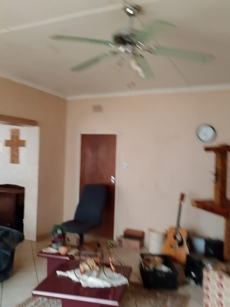 5 Bedroom Property for Sale in Meiringspark North West